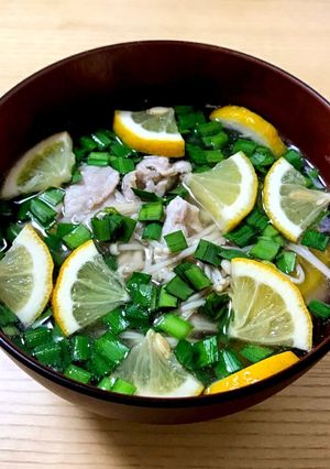 豚肉で！エスニックレモンスープ-レシピのメイン写真