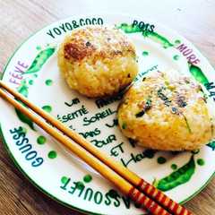 レトルト味噌汁でできる焼きおにぎり-レシピのメイン写真