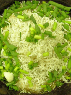 しらすとキノコ冷うどん(200円ランチ)-レシピのメイン写真