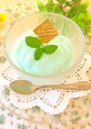 バニラアイスにかき氷シロップ♪-レシピのメイン写真