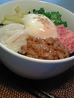 ネバ&カリコリのコラボ☆なっとろ丼-レシピのメイン写真