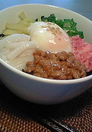 ネバ＆カリコリのコラボ☆なっとろ丼-レシピのメイン写真