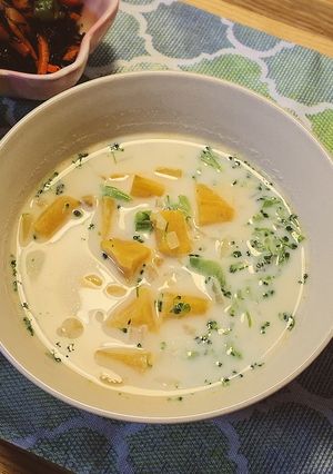 サツマイモとブロッコリーのスープ-レシピのメイン写真