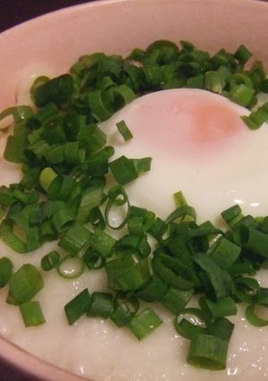 ♬ツルツル♫とろろねぎ温たまうどん-レシピのメイン写真