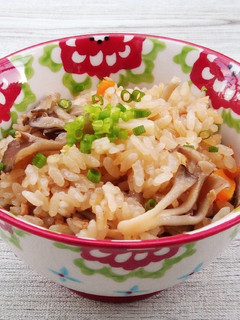 ポン酢で旨い!!ツナと舞茸の炊き込みご飯-レシピのメイン写真