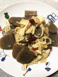 【ダイエット】きのこと蒟蒻の鶏ガラ炒め-レシピのメイン写真