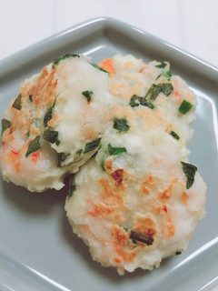 【離乳食 手づかみ】エビニラはんぺん-レシピのメイン写真