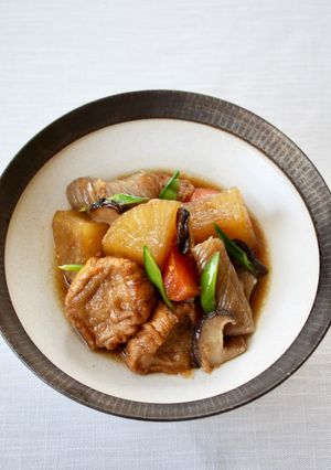 染み染み煮物【あぶら麩と大根の煮物】-レシピのメイン写真