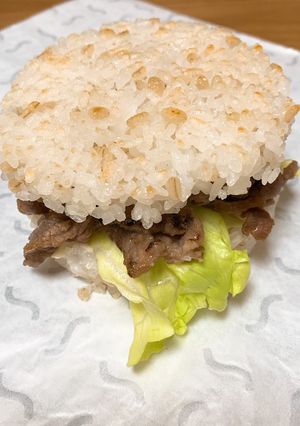 簡単焼肉とハンバーグライスバーガー-レシピのメイン写真