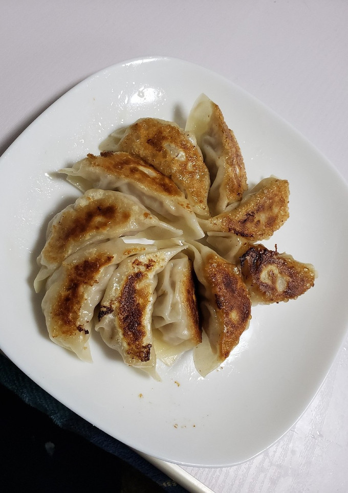 タケノコと白菜と豚ひき肉の焼き餃子-レシピのメイン写真