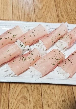 手軽で美味しい☆大根の生ハムロールサラダ-レシピのメイン写真