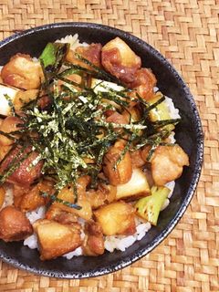 簡単にお店の味!香ばしだれのねぎま焼鳥丼-レシピのメイン写真