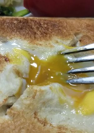 ランチパックで簡単半熟卵カレーパン-レシピのメイン写真