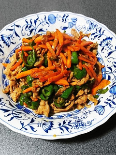 ピーマンと人参と豚小間切れ肉の簡単炒め♪-レシピのメイン写真