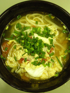 トマトと卵の洋風うどん(200円ランチ)-レシピのメイン写真