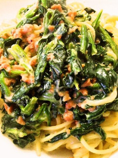 いちいち茹でない鮭と法蓮草クリームパスタ-レシピのメイン写真
