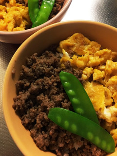たまごとそぼろの二色丼はお母さんの味-レシピのメイン写真