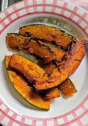 とっても簡単★かぼちゃのローズマリー焼き-レシピのメイン写真