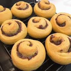 รูปของ 手ごねパン☆かぼちゃあんこロール