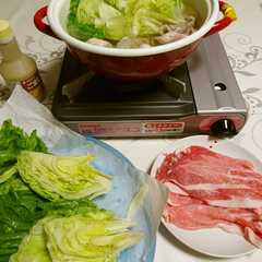A picture of 10分でできるレタス鍋.