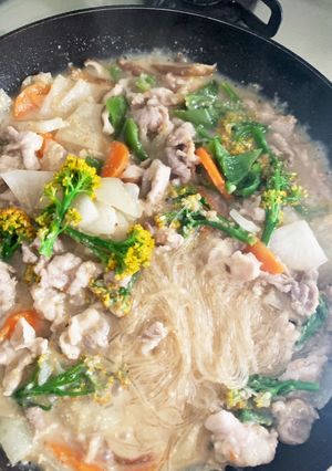 ブロッコリーと豚こま春雨のごま味噌炒め-レシピのメイン写真