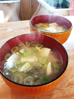 とろろ昆布の味噌汁-レシピのメイン写真