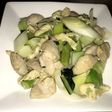 鶏肉とブロッコリーの芯の中華炒め