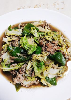 豚肉とキャベツの黒ゴマ味噌炒め-レシピのメイン写真