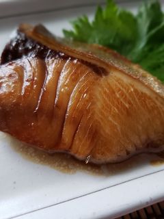 甘辛で簡単で美味しい~♪ぶりの照り焼き♡-レシピのメイン写真
