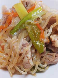 おかずにお弁当に♡豚肉と野菜のすき焼き煮-レシピのメイン写真