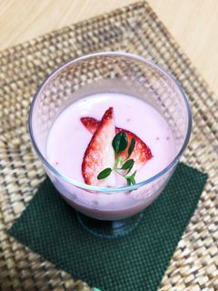 簡単!いちごのヨーグルトムース-レシピのメイン写真