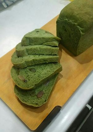 ヨモギ香る甘納豆食パン-レシピのメイン写真