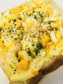 チーズ&玉子のマヨネーズトースト-レシピのメイン写真