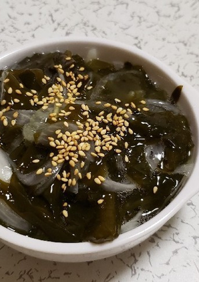 超簡単！わかめと玉ねぎのさっぱり酢の物-レシピのメイン写真