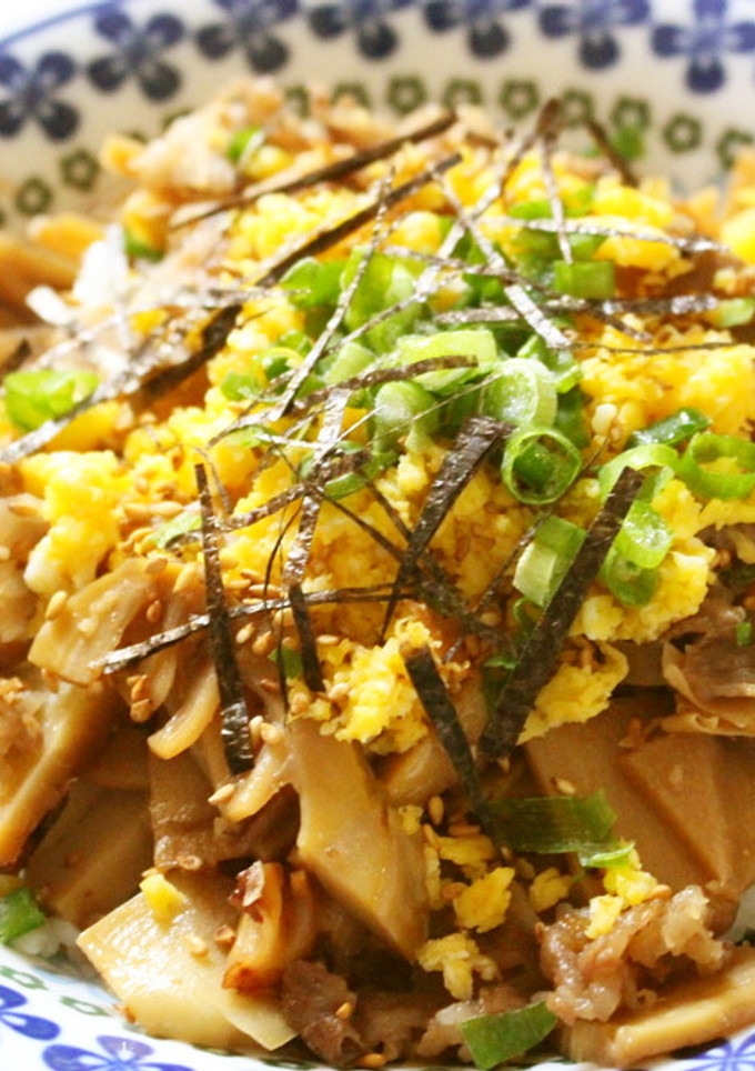 たけのこと牛肉のしぐれ煮で☆ちらし寿司-レシピのメイン写真