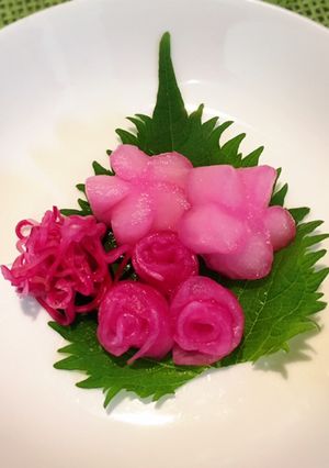 鮮やか 大根と紫キャベツの酢漬け-レシピのメイン写真