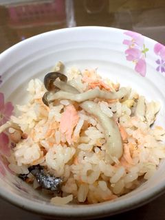 簡単☆鮭の炊き込みご飯-レシピのメイン写真