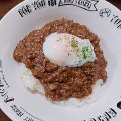รูปของ カレールーでドライカレー