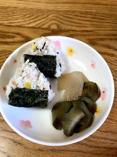 1歳 便秘予防 ひじきの炊き込みご飯-レシピのメイン写真
