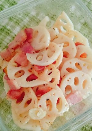 れんこんとベーコンの鶏ガラスープ炒め-レシピのメイン写真