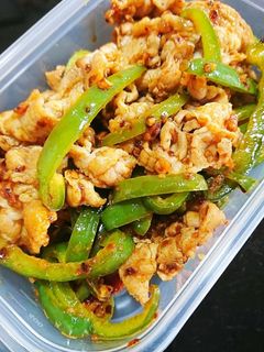 豚肉とピーマンの食べるラー油炒め-レシピのメイン写真