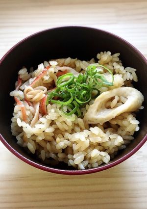 超簡単！竹輪とカニカマの炊き込みご飯-レシピのメイン写真