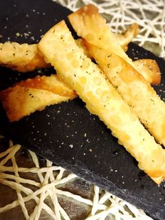 簡単おつまみ♩チーズスティック!-レシピのメイン写真