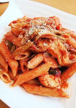 鶏肉とアスパラのトマト煮込みパスタ-レシピのメイン写真