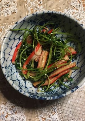 豆苗とカニかまの炒め物-レシピのメイン写真