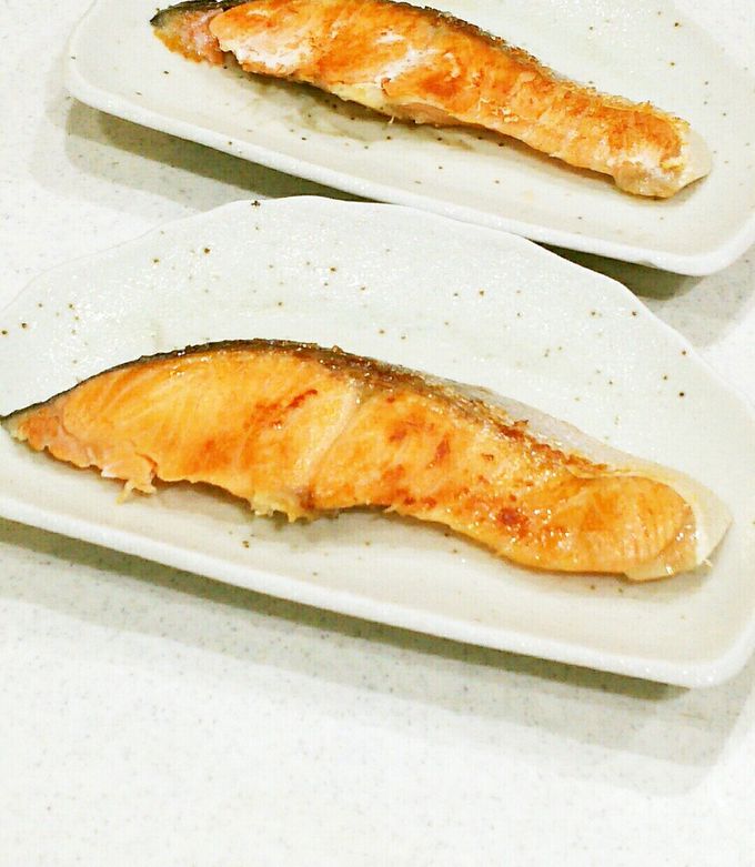 簡単！しっとり♡鮭の美味しい焼き方-レシピのメイン写真