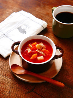 たっぷり野菜とベーコンのトマトスープ-レシピのメイン写真