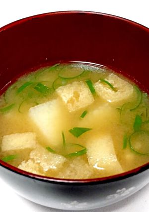 しゃくしゃく食感✩長芋と油揚げのお味噌汁-レシピのメイン写真
