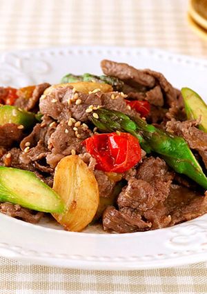 牛肉とアスパラの塩こうじ炒め-レシピのメイン写真