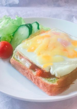 朝食に！ミートソースと卵のチーズトースト-レシピのメイン写真